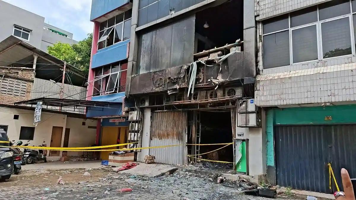 KEBAKARAN TERRA DRONE - Gedung Terra Drone di Cempaka Putih, Jakarta Pusat, Rabu (10/12/2025), setelah kebakaran hebat hingga menewaskan 22 orang.