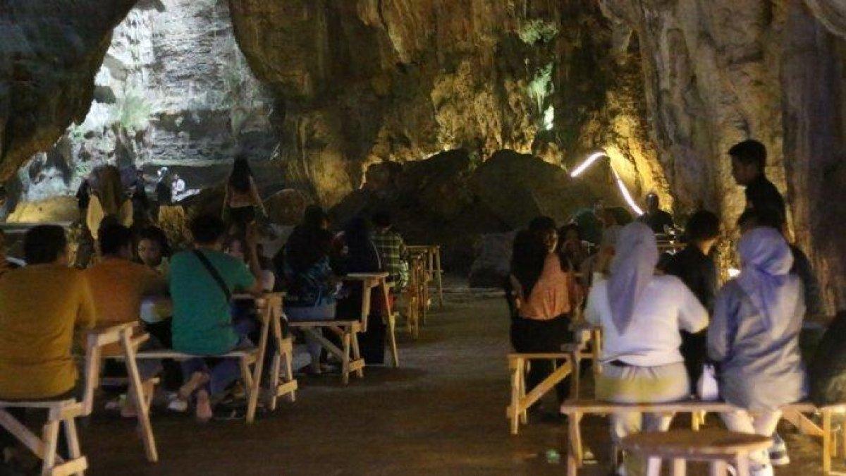 Goa Secantik Ini Tak Sampai Sejam dari Alun-alun Blora, Ada Kafenya, Lihat Stalaktit Sambil Ngopi