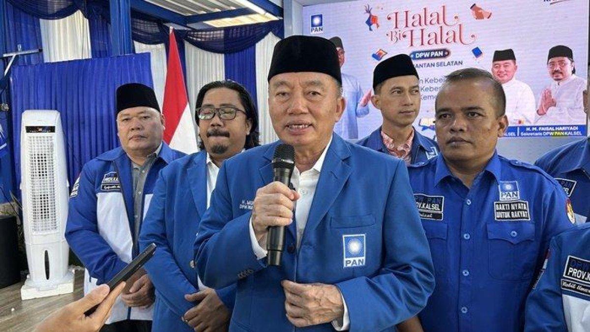 SOSOK MUHIDIN - Muhidin merupakan Gubernur Kalimantan Selatan periode 2025-2030. Ia dulunya adalah guru olahraga.