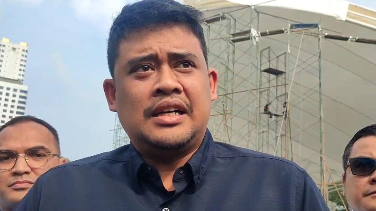BOBBY NASUTION - Gubernur Sumut, Bobby Nasution saat diwawancarai di Lapangan Merdeka Medan, Selasa (4/2/2025).