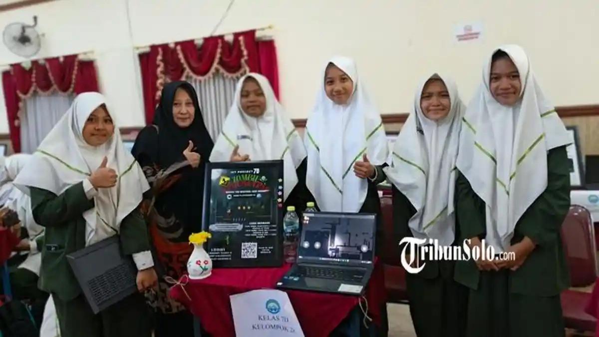 SEKOLAH BERPRESTASI - ICT Innovation Showcase 2026 yang digelar di Gedung Purna Yudha Surakarta, Sabtu (13/6/2026).