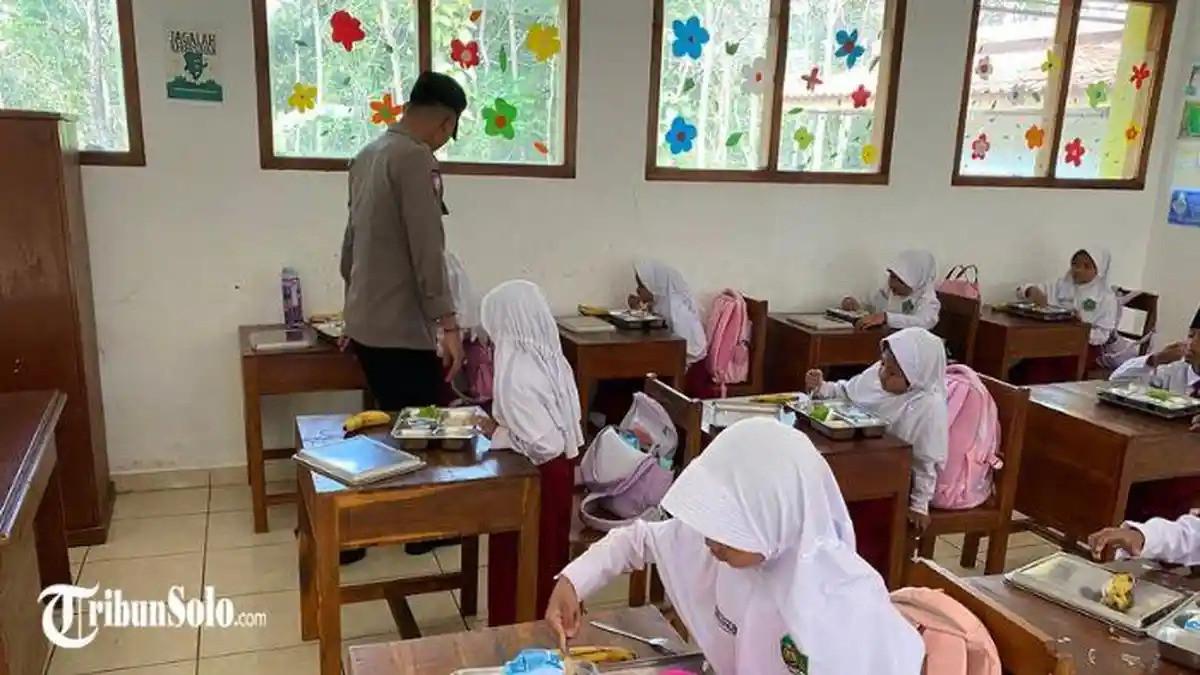 MENU MBG - Ilustrasi distribusi Makan Bergizi Gratis (MBG) di Wonogiri beberapa waktu lalu.