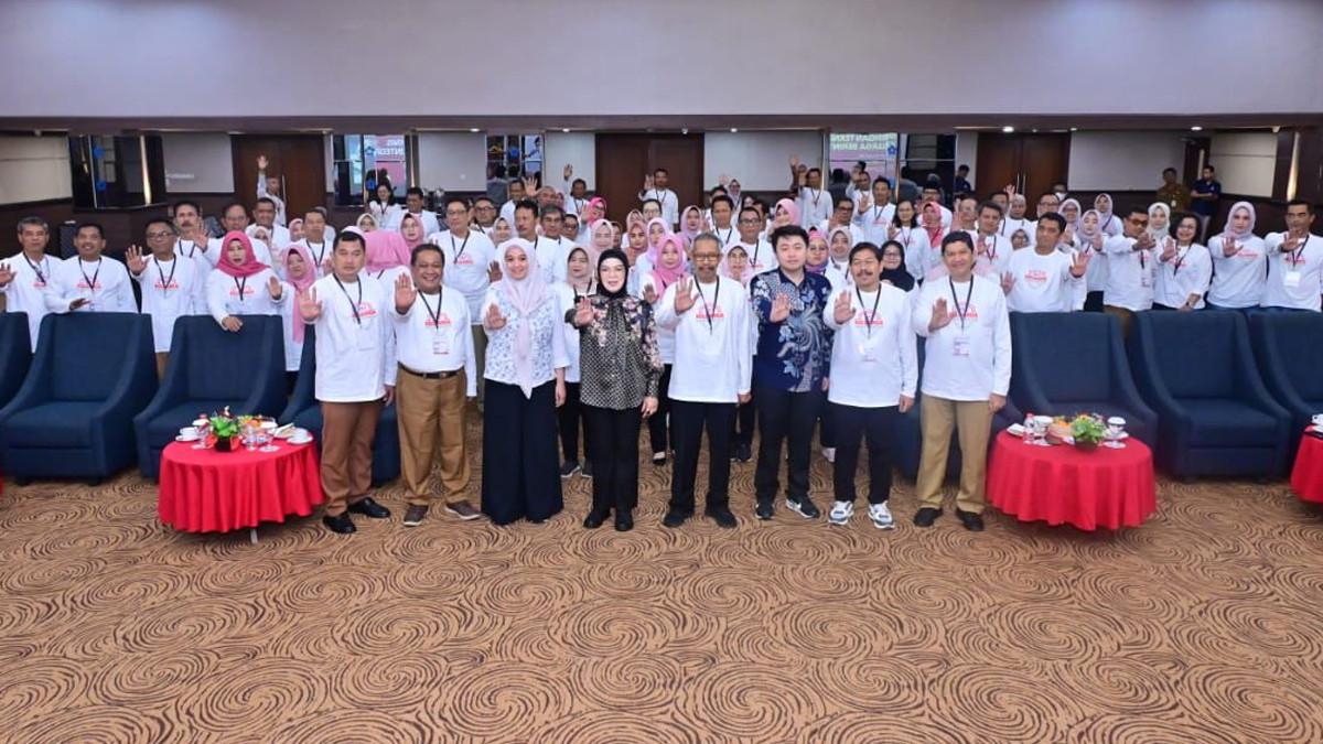 BIMTEK PEMKAB SUKOHARJO - Inspektorat Daerah Sukoharjo menggelar Bimbingan Teknis (Bimtek) Keluarga Berintegritas di Hotel Brother, Solo Baru, pada Selasa (18/11/2025).