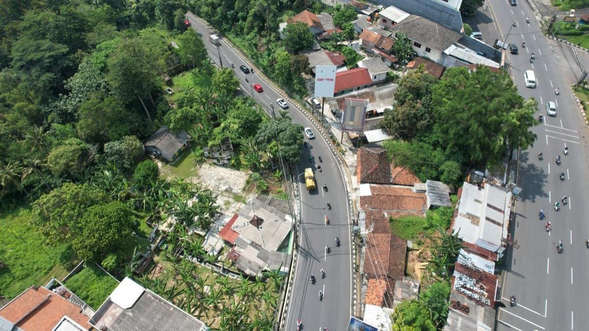 PERBAIKAN JALAN - Jalan Gombel Lama, Semarang, Jawa Tengah.