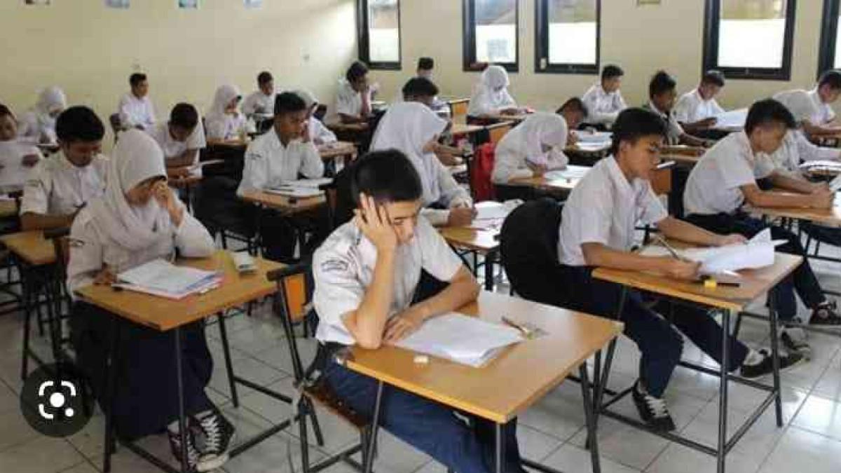 Jawaban Bahasa Indonesia Kelas 7 Hal 64 65 Kalimat Langsung dan Kalimat Tidak Langsung Teks Fantasi