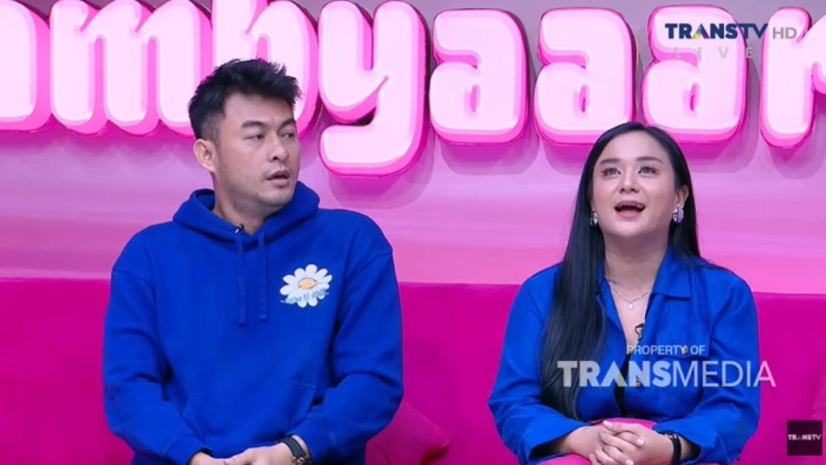 RUMAH TANGGA JUWITA - Juwita Bahar dan Deddy Putra sudah 6 tahun menikah. Mereka berencana menjalani program bayi tabung.