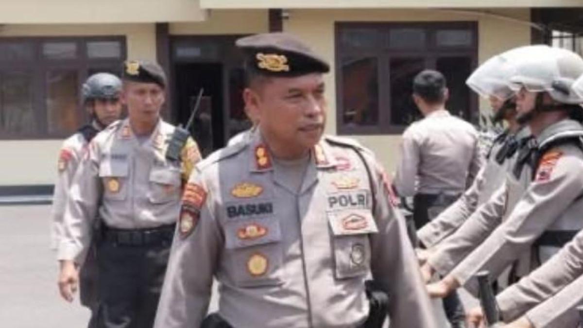 AKBP BASUKI - Kasubdit Dalmas Ditsamapta Polda Jawa Tengah, AKBP Basuki, S.Pd., S.H., M.A.P., saat mengunjungi Mapolres Blora, Senin (19/02/2024). Kini AKBP didesak alumni Untag dipecat.