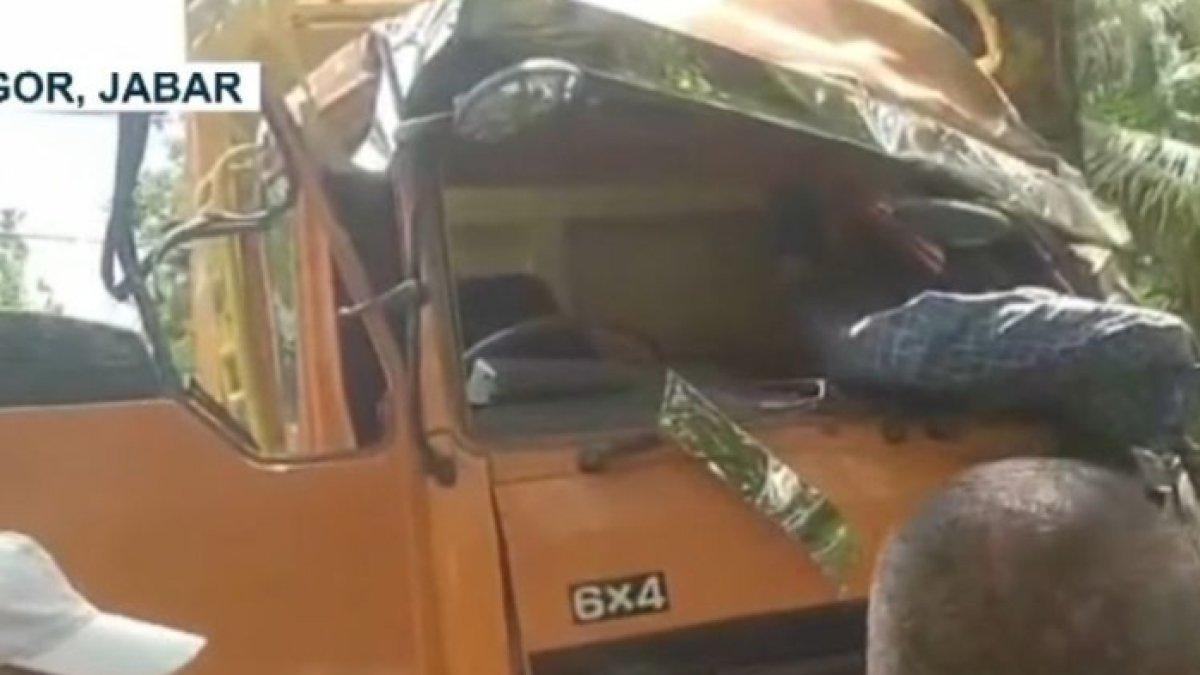 INNALILLAHI! Kecelakaan Maut Truk Tronton Tabrak 3 Sepeda Motor di Bogor, 2 Orang Meninggal Dunia
