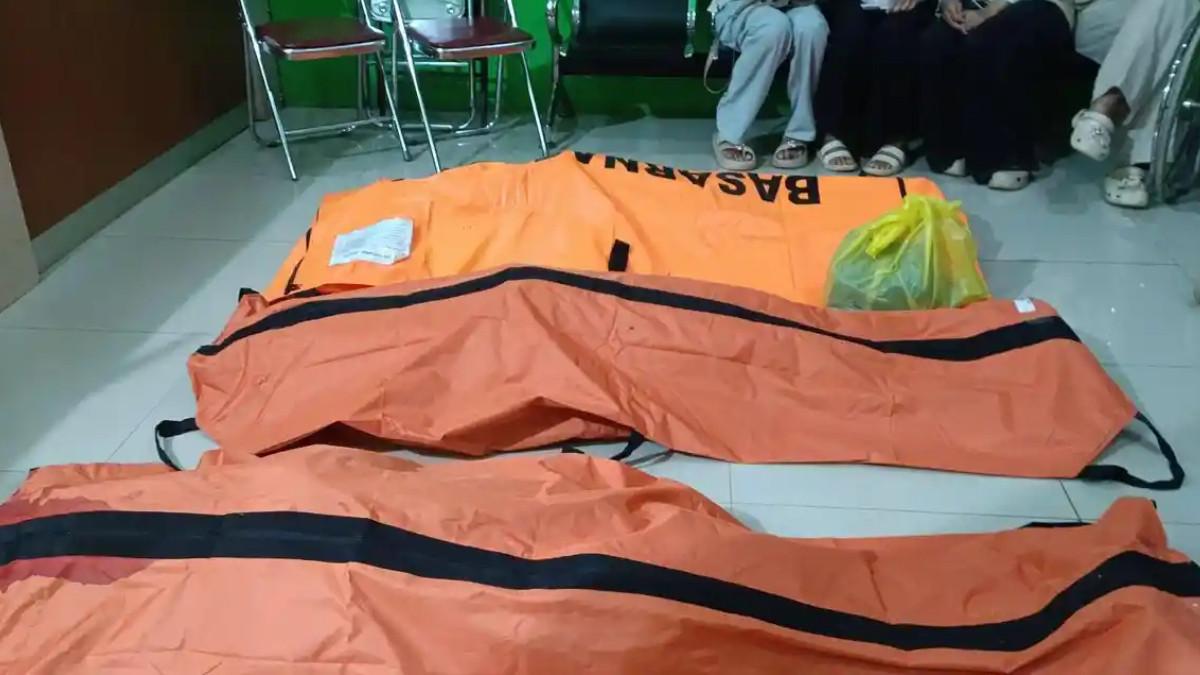 KORBAN HANYUT DITEMUKAN - Korban hanyut mahasiswa KKN UIN Walisongo Semarang yang sudah ditemukan tapi dalam kondisi sudah meninggal, Selasa (4/11/2025). Hari ini, dua korban ditemukan lagi, sehingga totalnya 5 yang sudah ditemukan.