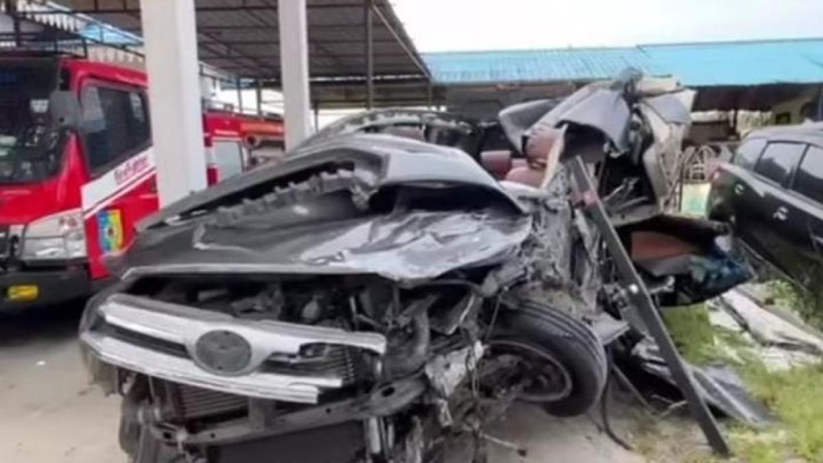 Tragedi Tol Indrapura, Innova Tabrak Truk: 4 Tewas 3 Luka Berat
