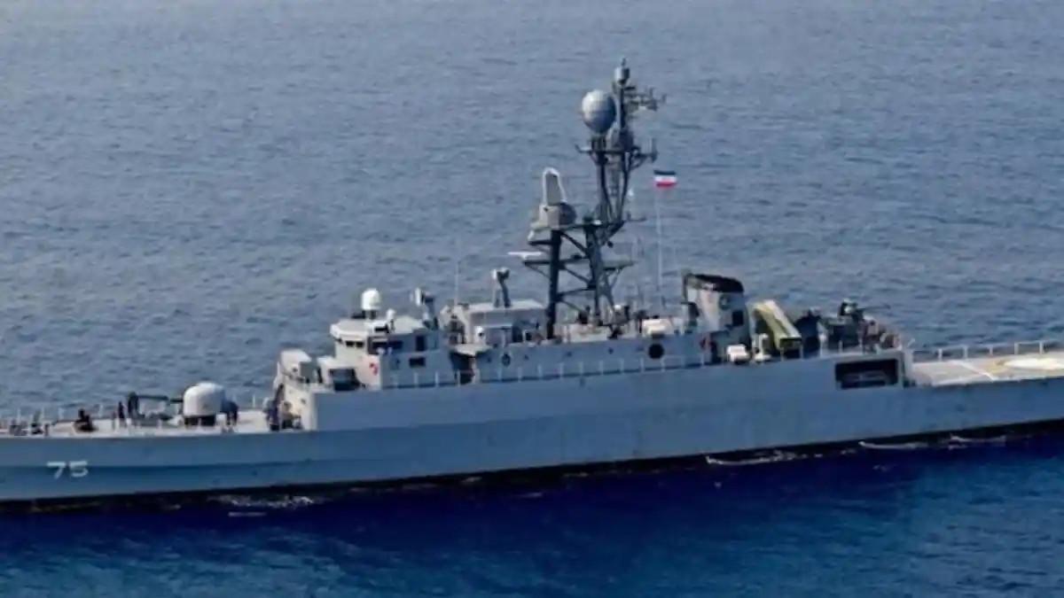 PERAN IRAN AS - Menteri Luar Negeri Sri Lanka, Vijitha Herath, mengatakan bahwa kapal perang Iran itu diidentifikasi sebagai IRIS Dena tenggelam di lepas pantai Sri Lanka.