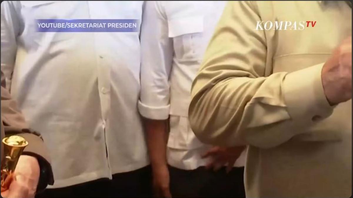 BAHLIL COLEK - Momen Bahlil Lahadalia mencolek paha Rosan Roeslani, CEO Danantara