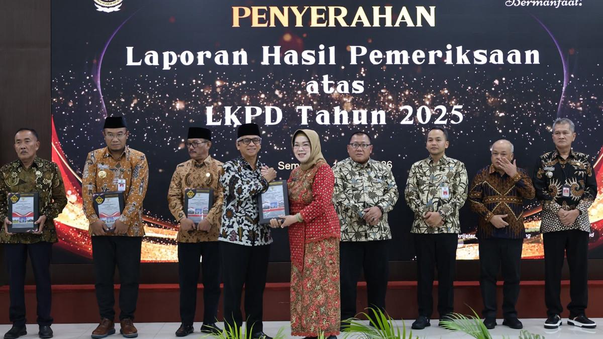 PRESTASI SUKOHARJO - Untuk ke-11 kalinya secara berturut-turut sejak tahun 2016, Pemkab Sukoharjo berhasil mempertahankan predikat Opini Wajar Tanpa Pengecualian (WTP) dari Badan Pemeriksa Keuangan (BPK) Republik Indonesia atas Laporan Keuangan Pemerintah Daerah (LKPD).