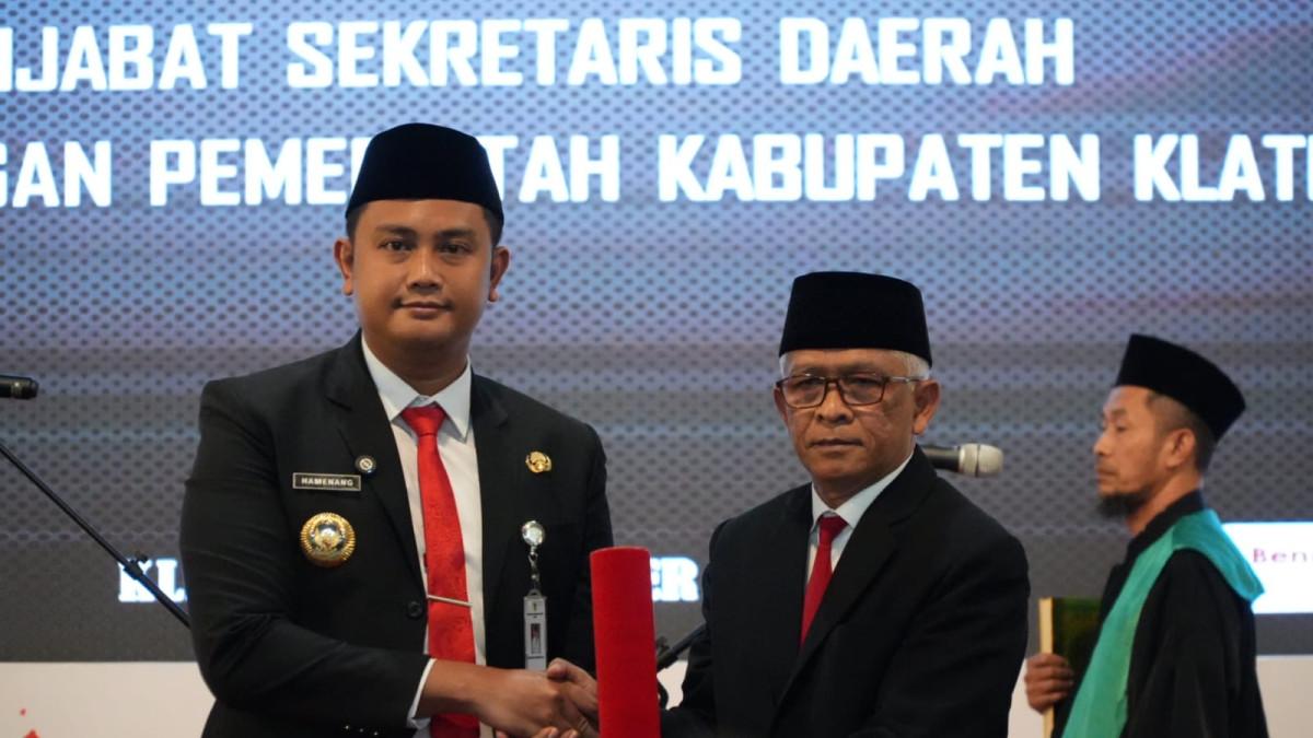 PEJABAT PEMKAB KLATEN - Pj Sekda Klaten Jaka Purwanto setelah pelantikan dan pengambilan sumpah/janji jabatan di Pendopo Pemkab Klaten, Kamis (18/9/2025).