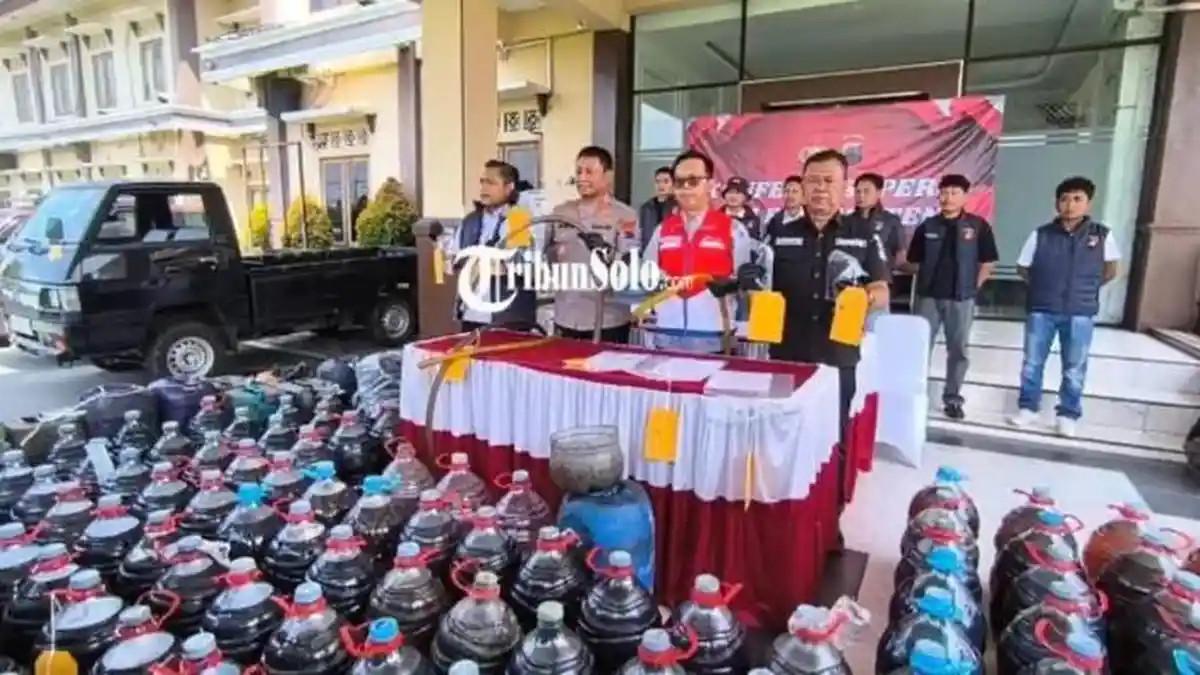 KASUS PENIMBUNAN BBM - Polres Klaten bongkar kasus penimbunan solar subsidi di wilayah Kabupaten Klaten, Rabu (6/5/2026).