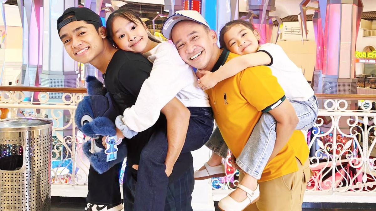 BERTEMU ANAK-ANAK - Potret Ruben Onsu dan anak-anaknya. Presenter Ruben Onsu bertemu kedua putrinya setelah sempat berseteru dengan Sarwendah, mantan istrinya.