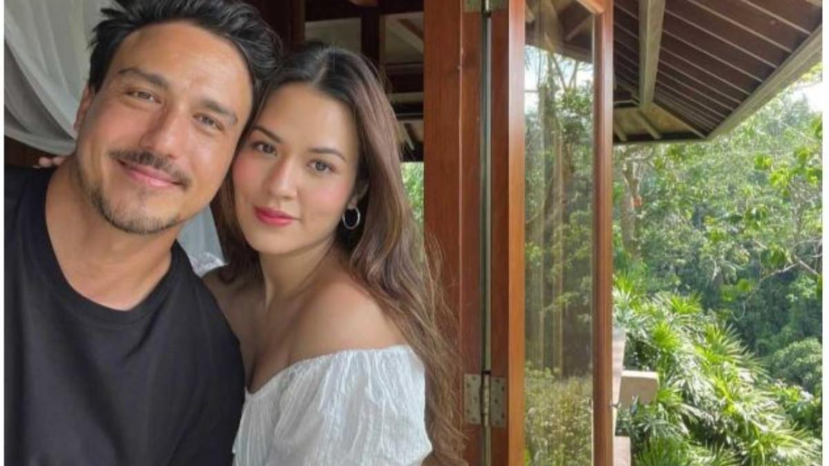 RAISA DAN HAMISH - Potret mesra Raisa dengan Hamish Daud di Januari 2023.