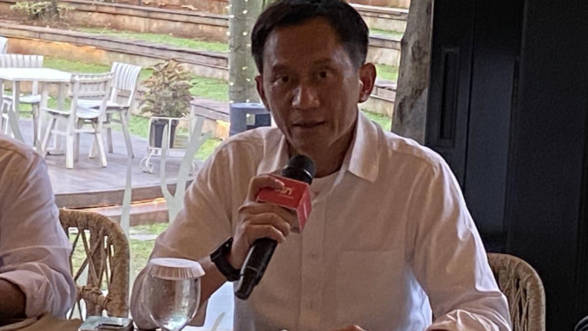 SOSOK PRNTING - Profil Bobby Rasyidin, Direktur Utama PT KAI, sebelumnya menjabat Direktur Utama PT Len Industri (Persero) Holding Defend ID.