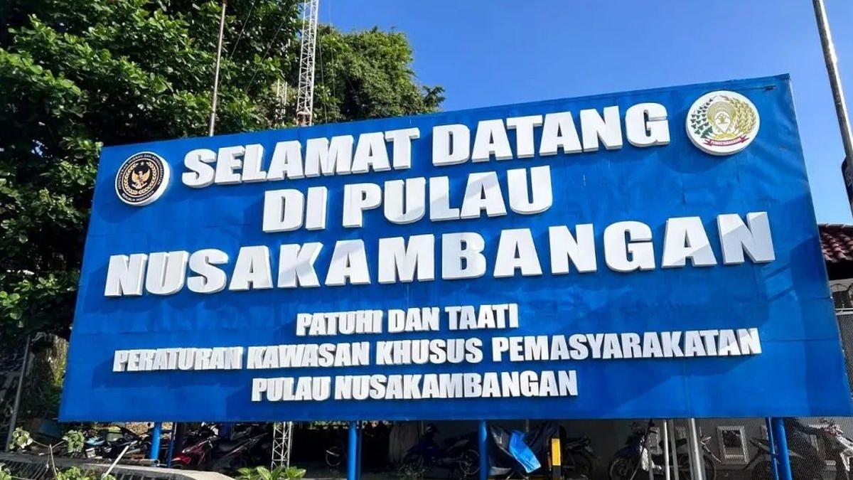 NUSAKAMBANGAN - Proses pemindahan Ammar Zoni ke Nusakambangan, Kamis (16/10/2025) Dini Hari