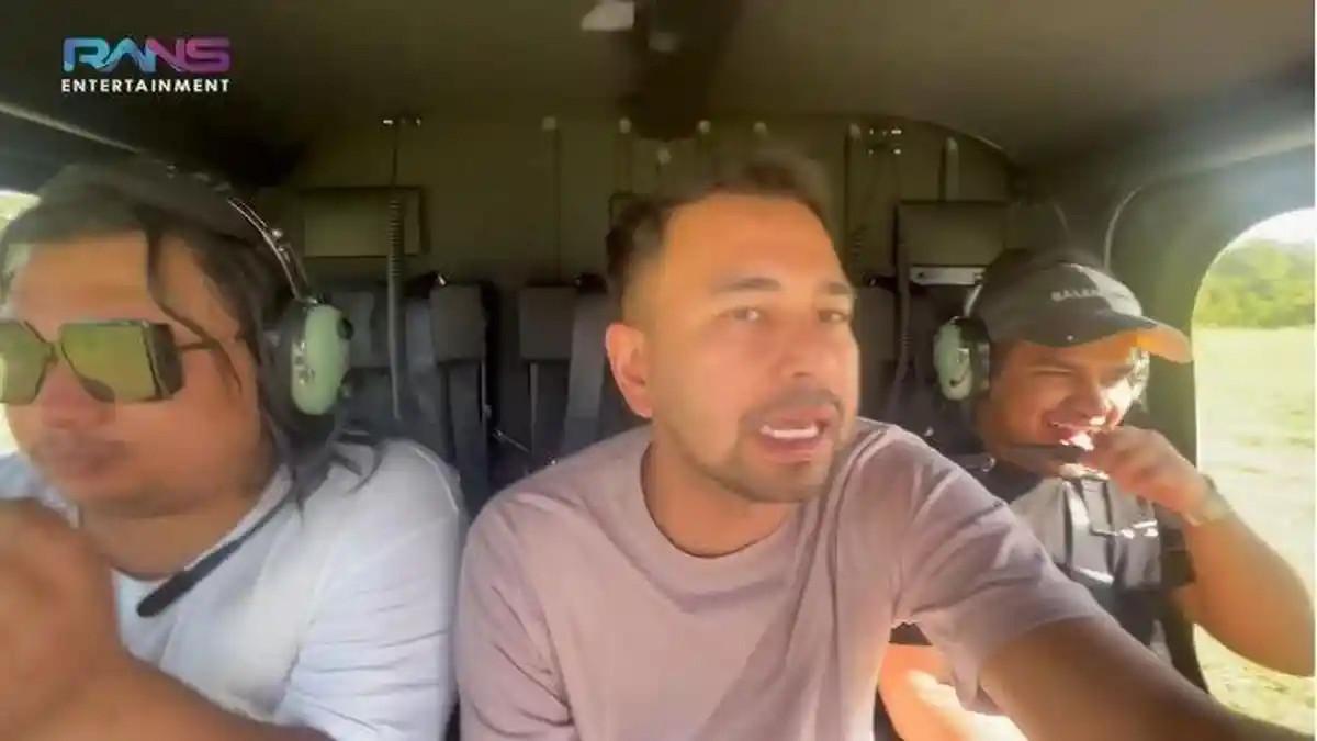 INSIDEN RAFFI AHMAD - Momen menegangkan terjadi saat helikopter yang ditumpangi Raffi Ahmad dan Ajik Krisna terjebak kabut tebal di Bali Utara hingga terekam terbang rendah di atas persawahan.