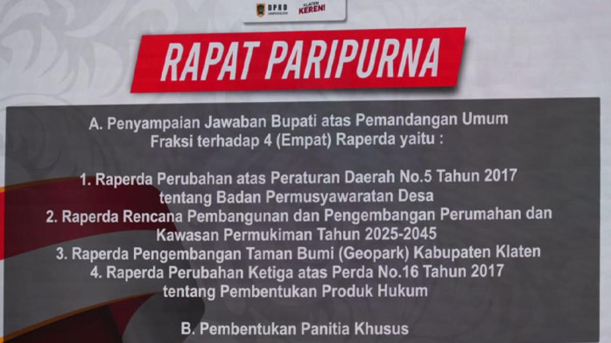 RAPAT DPRD KLATEN -  4 usulan Rancangan Peraturan Daerah (Raperda) Kabupaten Klaten saat rapat Paripurna di Gedung Paripurna DPRD Kabupaten Klaten, Rabu (8/10/2025).