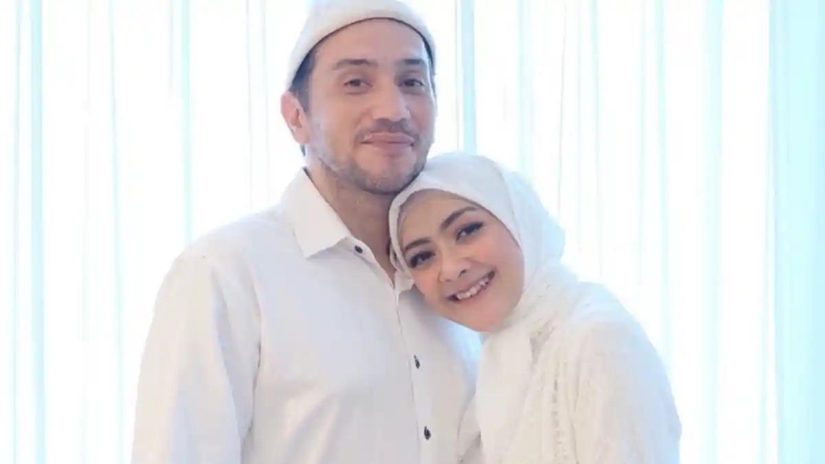 PESAN MENGHARUKAN - Richa Novisha, istri mendiang aktor Gary Iskak, menyampaikan pesan perpisahan yang mengharukan melalui akun Instagram-nya, Sabtu (29/11/2025).