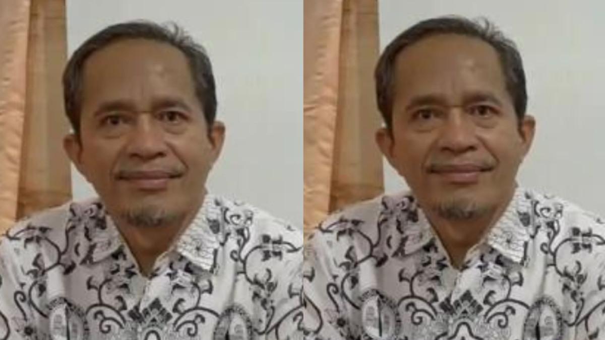 KEPSEK DIANGGAP PUNGLI - Sosok Rasnal, mantan Kepala SMAN 1 Luwu Utara kena sanksi PTDH, gegara tarik iuran Rp 20 ribu untuk bantu gaji guru honorer, dianggap pungli
