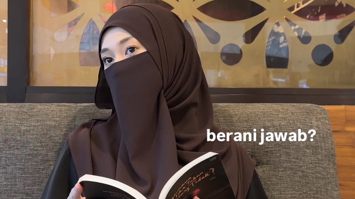 PERNIKAHAN SELEBRITI - Sosok Tinandrose wanita yang dinikahi Youtuber Fiki Naki.