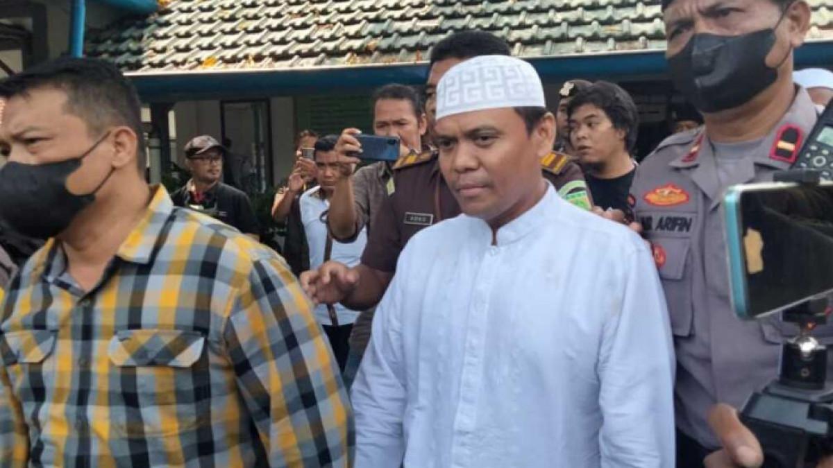SOSOK GUS NUR - Terdakwa kasus ujaran kebencian, penistaan agama dan ITE, Sugi Nur Rahardja (Gus Nur) menerima amnesti dari Prabowo Subianto.