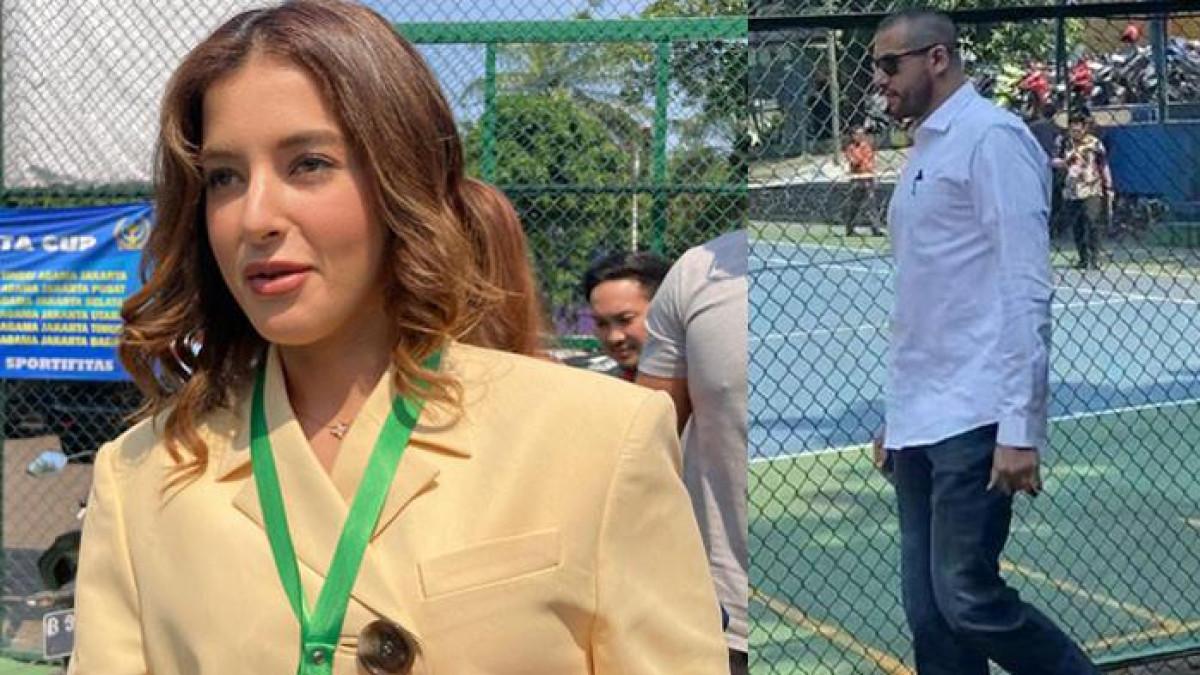 SIDANG CERAI TASYA FARASYA - Tasya Farasya hadir di Pengadilan Agama Jakarta Selatan guna menjalani sidang perdana, Rabu (24/9/2025). Tasya tidak banyak bicara jelang sidang, begitu juga dengan sang suami Ahmad Assegaf