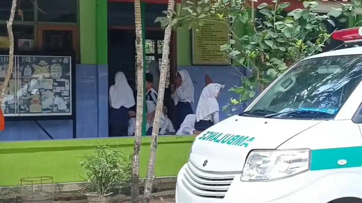 AMBULANS KENA PRANK - Ilustrasi ambulans. Tiga ambulans kena prank order fiktif di Kota Semarang.