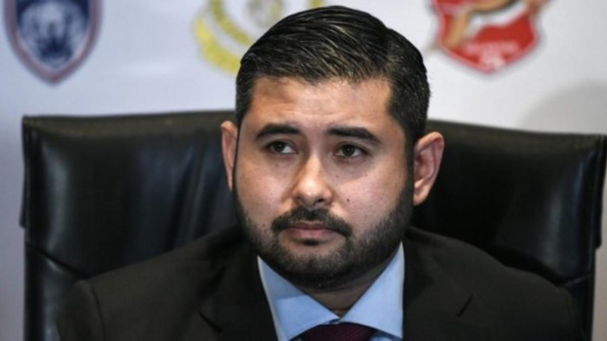 SALAHKAN NEGARA LAIN - Tunku Ismail Sultan Ibrahim. Ia memprakarsai program naturalisasi sejak awal Januari 2025 dengan mengidentifikasi enam hingga tujuh pemain asing yang diklaim memiliki darah Malaysia.