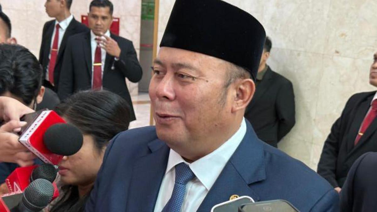 WAKIL KETUA DPR - Wakil Ketua Komisi II DPR RI Cucun Ahmad Syamsurijal saat ditemui awak media di Gedung Nusantara, Kompleks Parlemen Senayan, Jakarta, Selasa (26/8/2025).