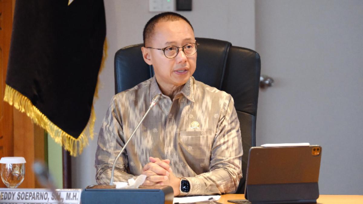 SOSOK POLITIK - Wakil Ketua Umum DPP PAN, Eddy Soeparno merespon terkait popularitas Menkeu Purbaya.