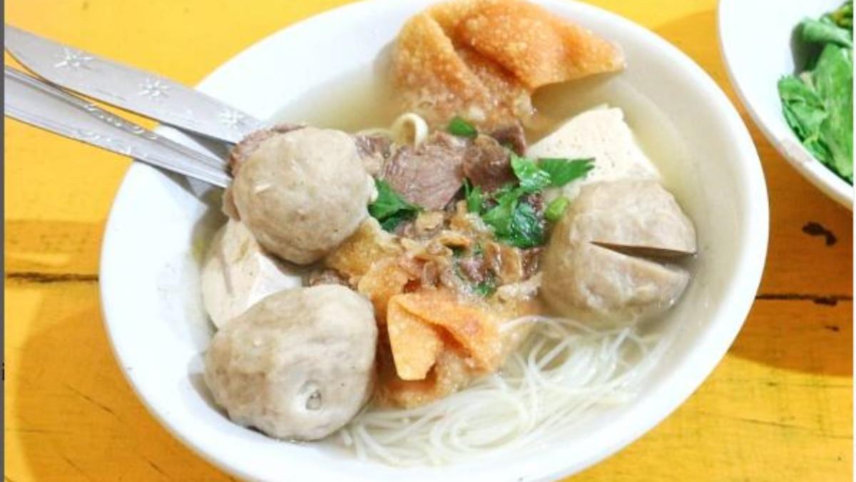 BAKSO REMAJA GADING - Warung Bakso Remaja Gading di Solo ternyata halal