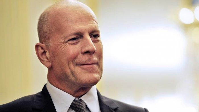 Bruce Willis Diusir Gegara ke Apotek Tak Pakai Masker, Begini Reaksi Suami Emma Heming Saat Ditegur