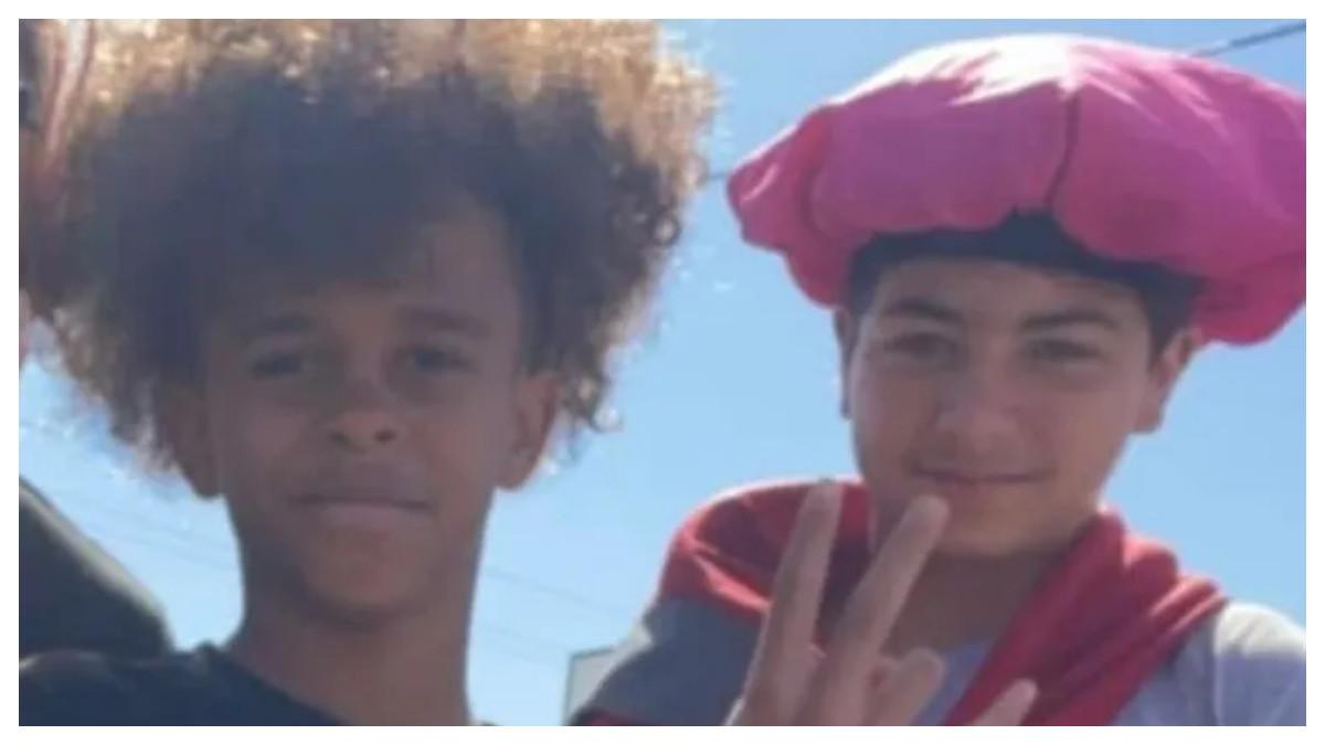Derrick Hubbard Jr. dan George Watts.