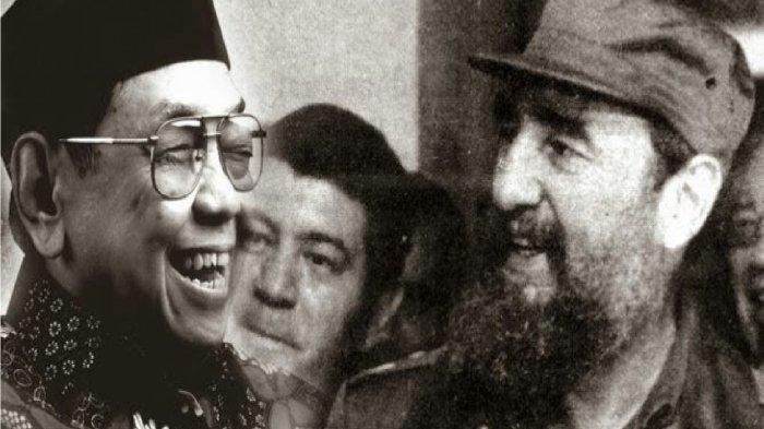 BUKAN Militer, Mengapa Mahfud MD Dijadikan Menteri Pertahanan? 5 Humor Khas Gus Dur Jawab Teka-teki