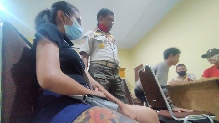 Demi Obati Ibu yang Sakit Gula, Dinda Rela Layani 8 Tamu per Hari, Pelanggan Seumur Alm Ayahnya