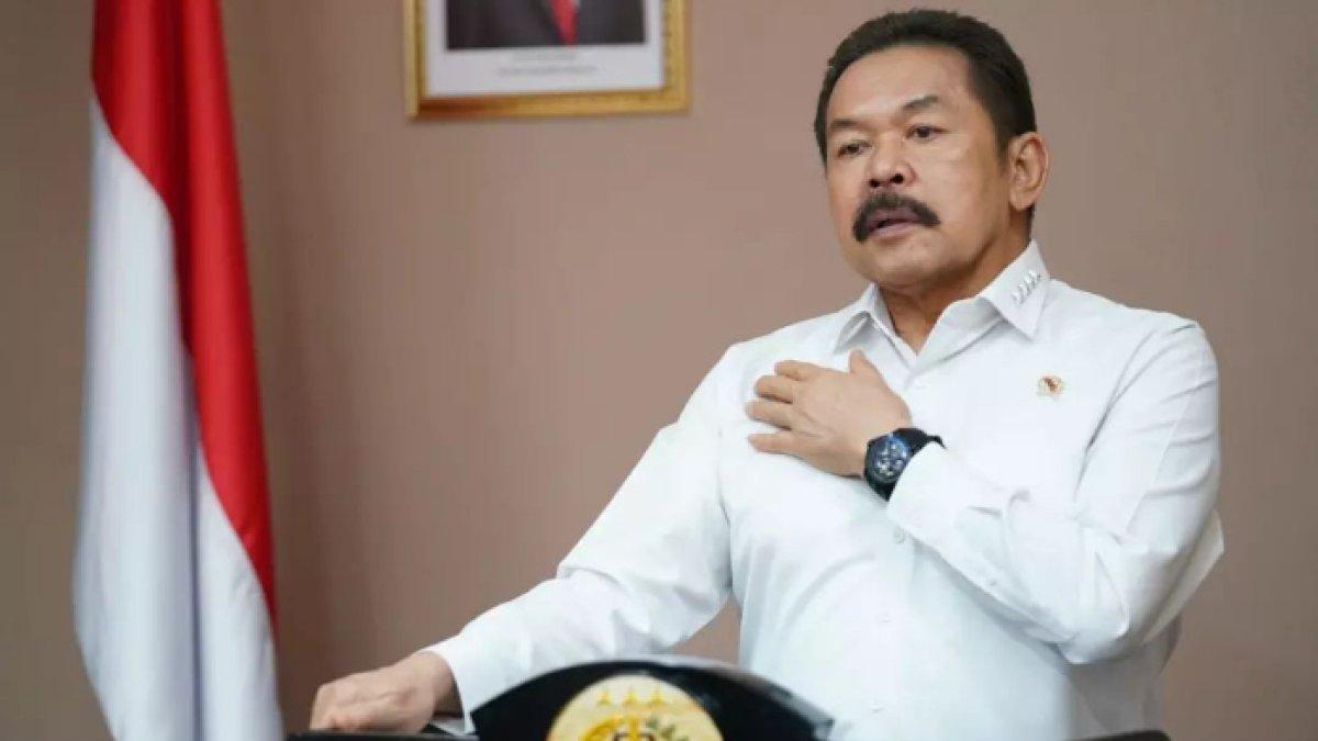 Jaksa Agung ST Burhanuddin memberikan keterangan kepada wartawan.