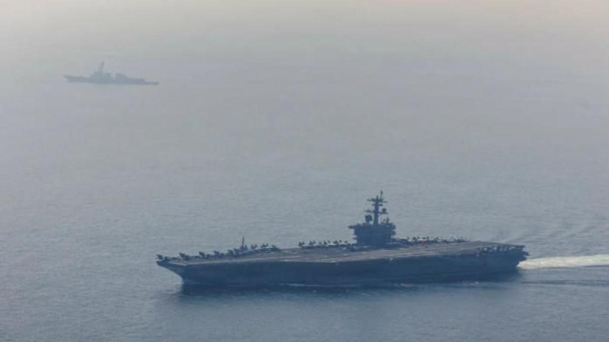 OPERASI KEBEBASAN - Tangkap layar Khaberni, Senin (4/5/2025) menunjukkan kapal perang Amerika Serikat (AS), di perairan sekitar Selat Hormuz. AS meluncurkan operasi Kebebasan dengan tujuan membuka blokade laut yang diterapkan Iran di wilayah tersebut.