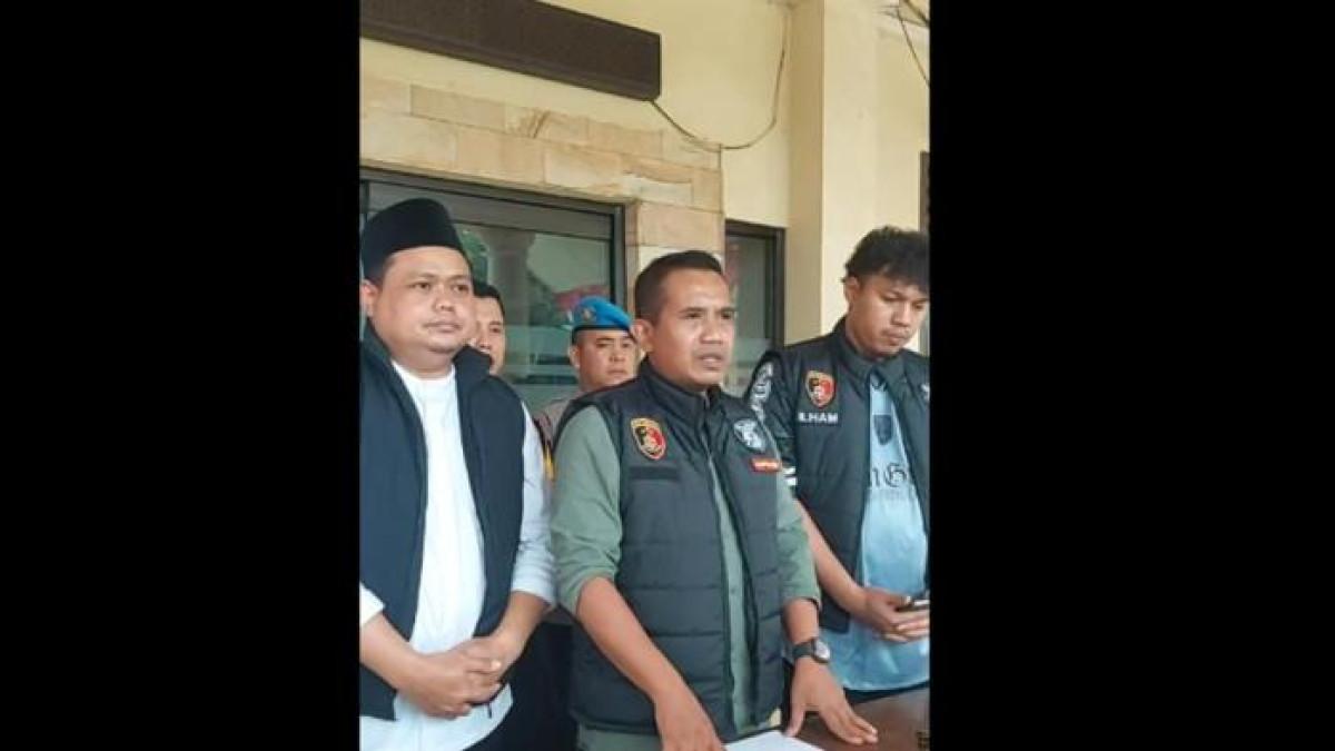 RILIS : Kapolres Bungo AKBP Natalena Eko Cahyono saat memberikan penjelasan terkait kasus pembunuhan Erni Yuniarti Dosen di Bungo Jambi, pelaku Waldi alis W merupakan oknum polisi.