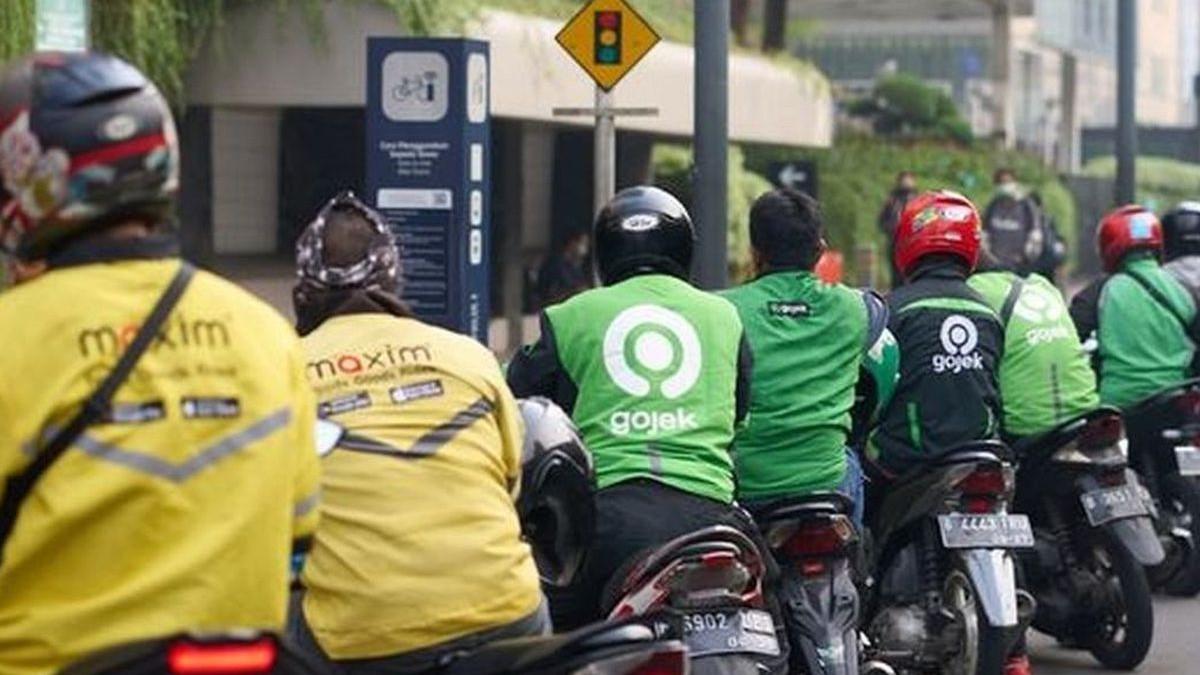 KRISIS OJOL - Jadwal pemberian bonus hari raya mitra ojek online lebaran 2026.