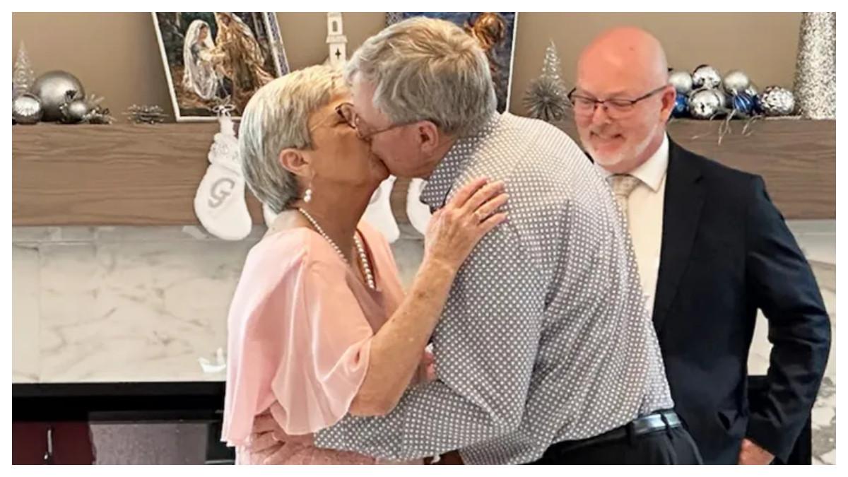 Brenda Mullins dan Bob Wagoner.