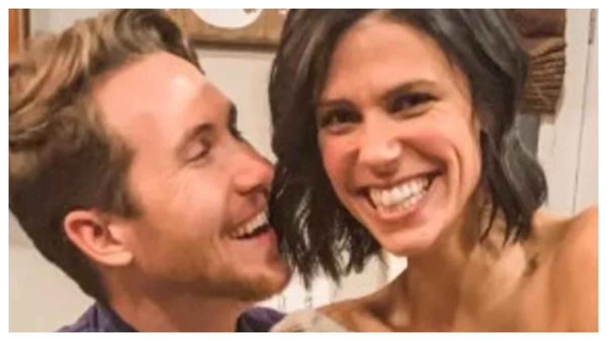 Spencer Tepe, 37, dan Monique Tepe, 39, dilaporkan tewas satu bulan sebelum ulang tahun pernikahan mereka yang kelima.