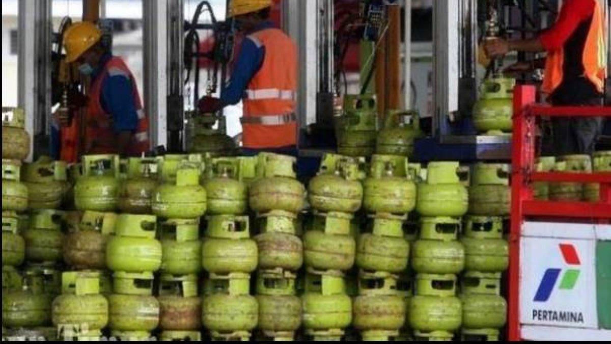 SIAP-SIAP! Beli Gas Elpiji 3 Kg Wajib Pakai KTP & KK, Mulai 1 Januari 2024, Ini Cara Daftarnya