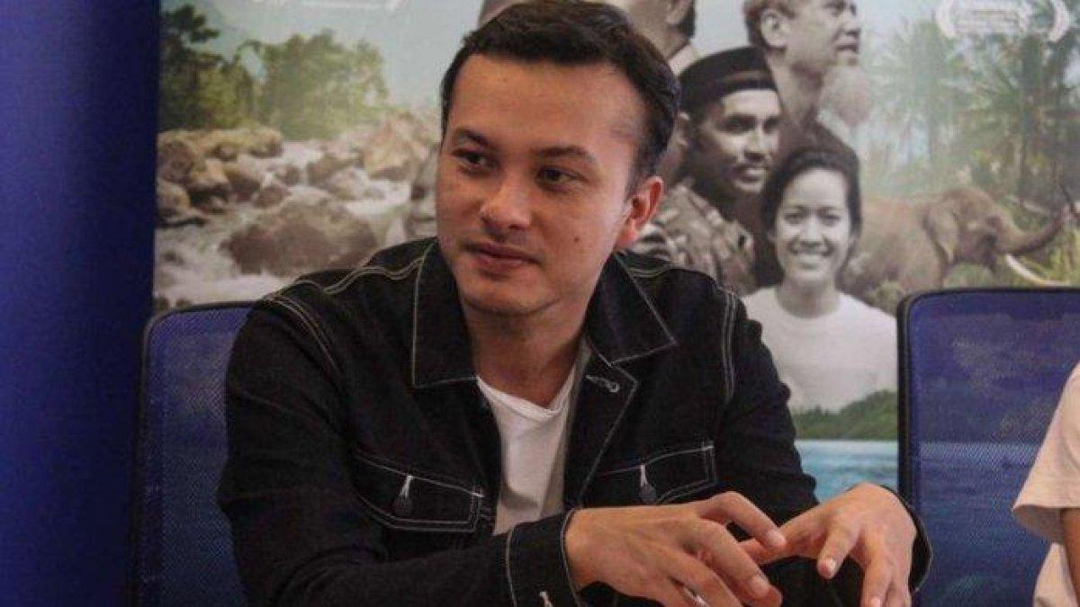 FILM TUKAR TAKDIR - Nicholas Saputra jadi pemeran utama di film Tukar Takdir. Ia berperan sebagai karakter Rawa.