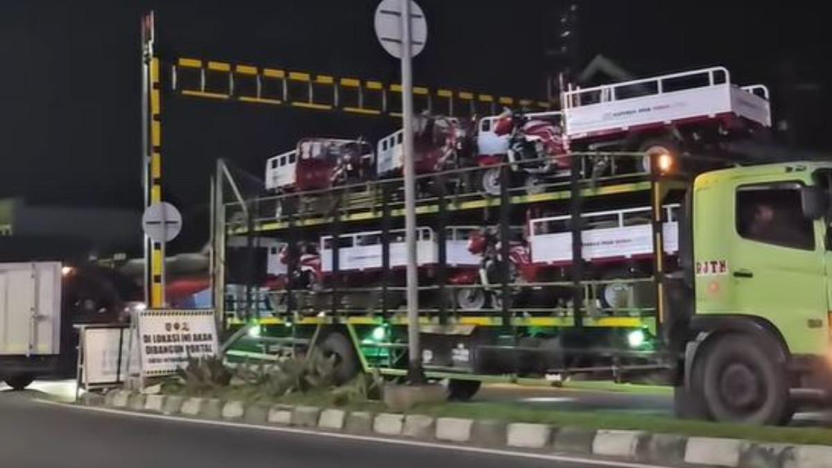 KABAR SEMARANG - Potret portal otomatis di kawasan Silayur, Ngaliyan, Kota Semarang.