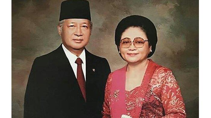 Soeharto dan Tien Soeharto.