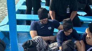 Ammar-Zoni-dan-kawan-kawan-dipindahkan-ke-Nusakambangan.jpg